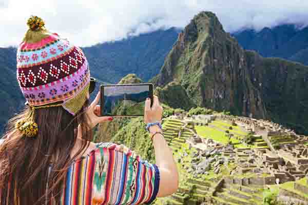 Rainbow Mountain and Machu Picchu 5 Days Tours